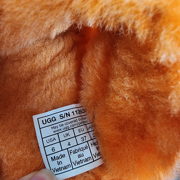 UGG Women's Fluffy Orange Platform Sandals, Size 6 - Picture 7 of 8